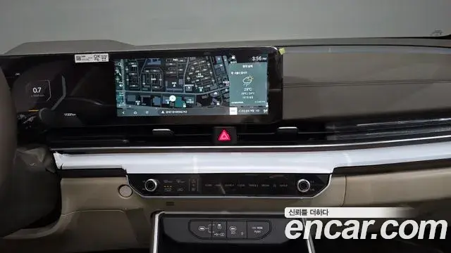 Kia Carnival 2024 — Фото 14/20