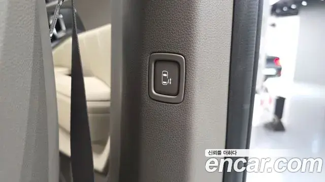 Kia Carnival 2024 — ფოტო 39/42