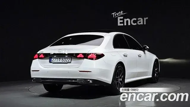Mercedes-Benz E-Class 2025 — Фото 2/20
