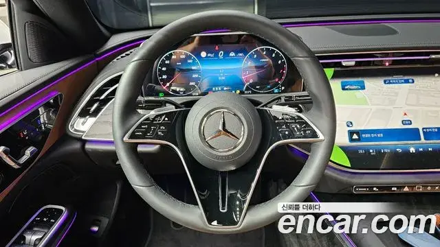 Mercedes-Benz E-Class 2025 — Фото 12/20