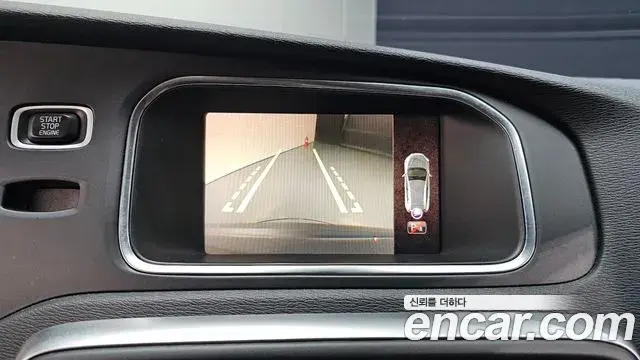 Volvo V40 Cross Country 2019 — Şəkil 9/33