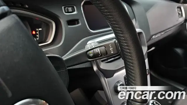 Volvo V40 Cross Country 2019 — Şəkil 5/33