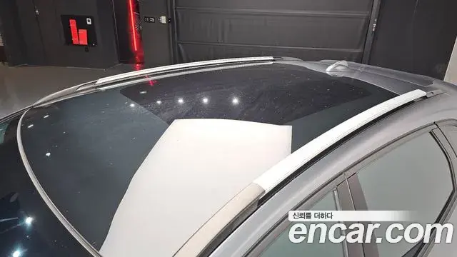 Volvo V40 Cross Country 2019 — Şəkil 22/33