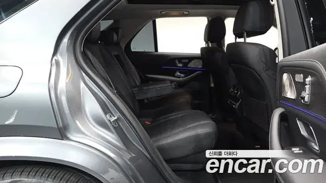 Mercedes-Benz GLE-Class 2023 — Фото 11/20