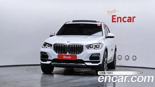 BMW X5 2021 — Photo 1/39
