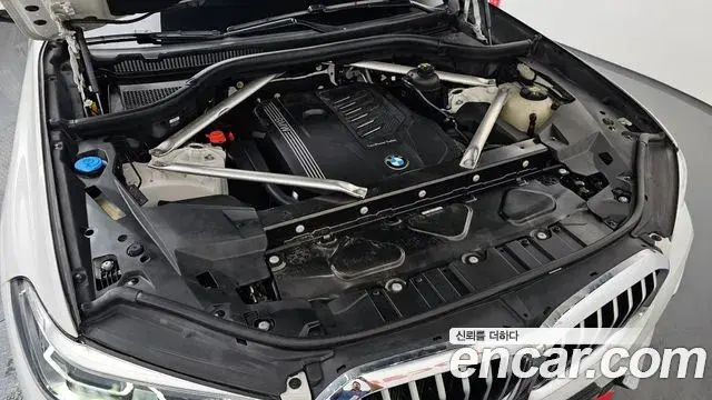 BMW X5 2021 — Photo 32/39