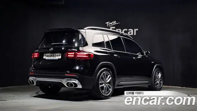 Mercedes-Benz GLB-Class 2025 — ფოტო 27/30