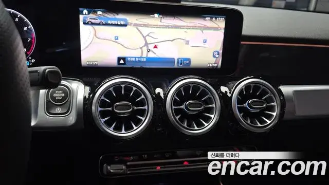 Mercedes-Benz GLB-Class 2025 — ფოტო 6/30