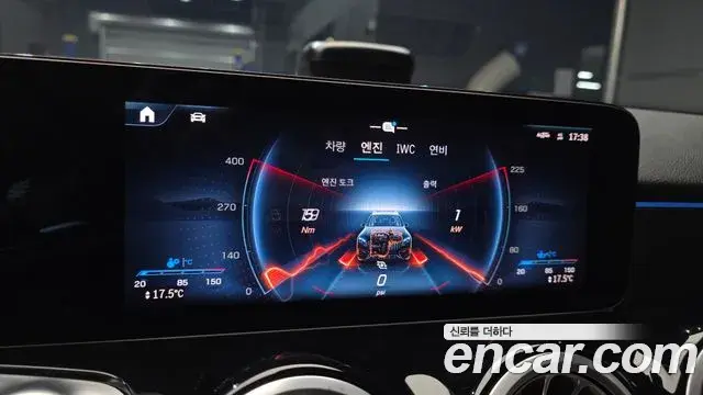 Mercedes-Benz GLB-Class 2025 — ფოტო 3/30