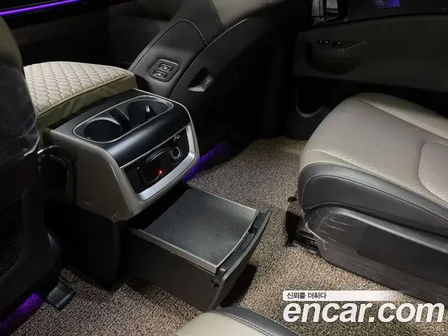 Kia Carnival 2025 — ფოტო 7/20