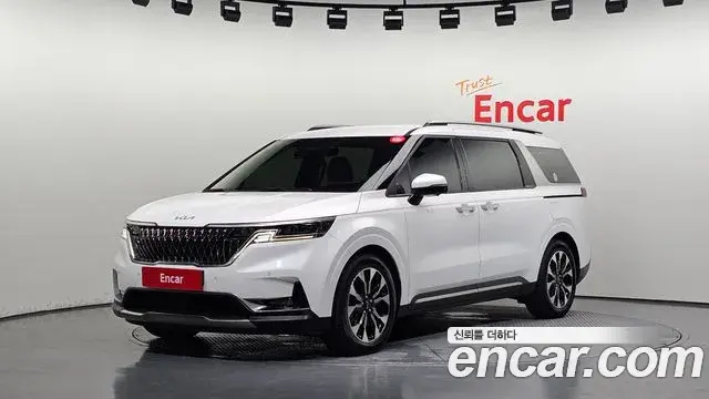 Kia Carnival 2022 — Фото 1/20