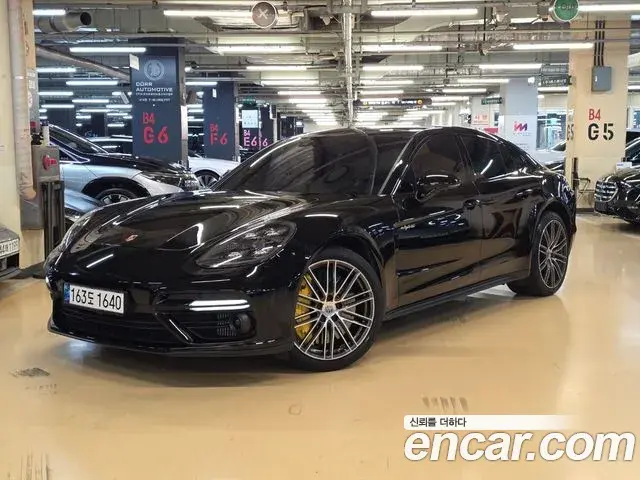 Porsche Panamera 2018 — Photo 16/20