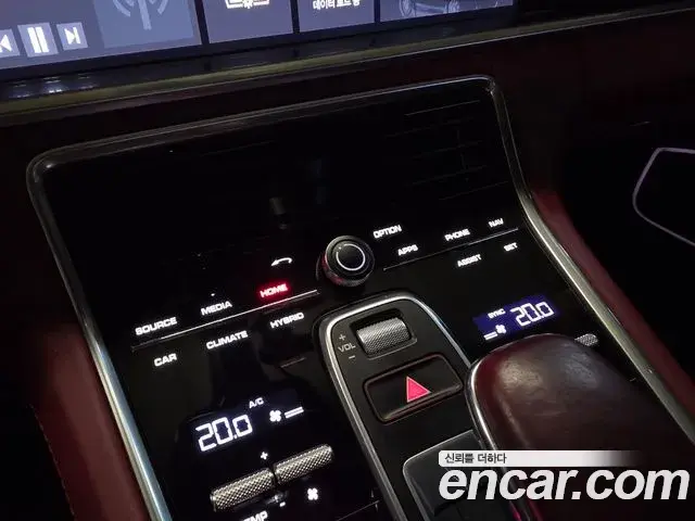 Porsche Panamera 2018 — Photo 11/20