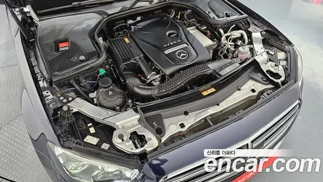 Mercedes-Benz E-Class 2022 — Фото 6/20