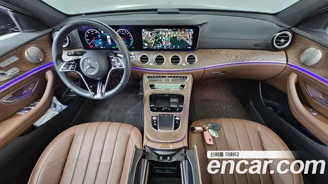 Mercedes-Benz E-Class 2022 — Фото 7/20