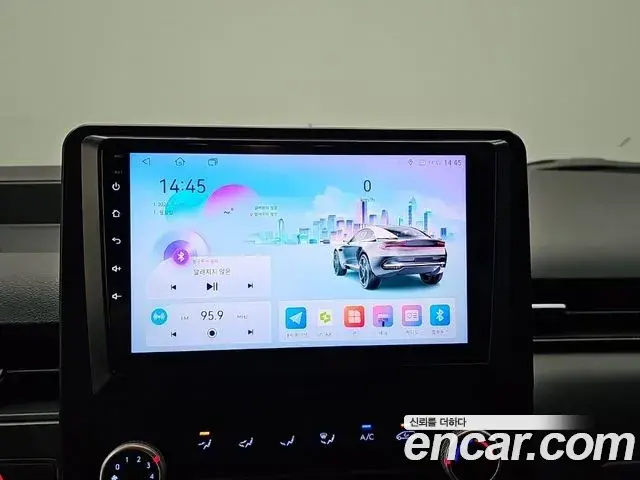 Hyundai Staria 2024 — Фото 13/18