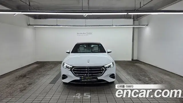Mercedes-Benz E-Class 2025 — Фото 2/20