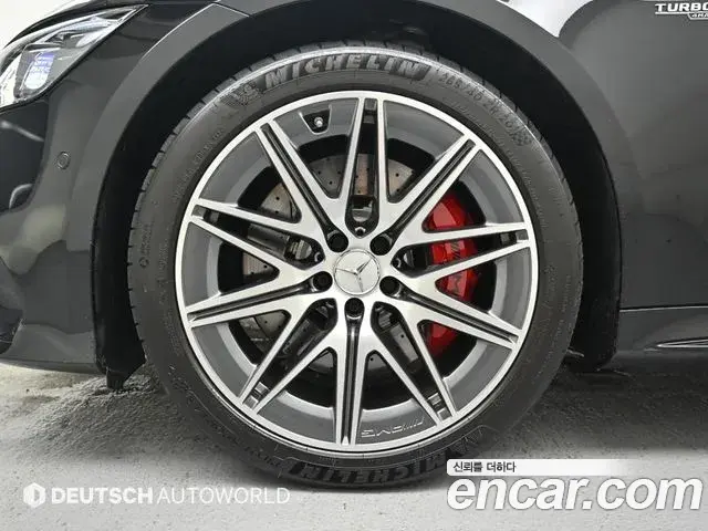 Mercedes-Benz AMG GT 2023 — ფოტო 14/20