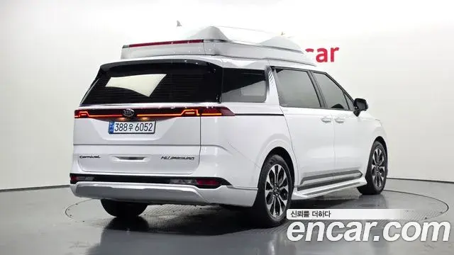 Kia Carnival 2021 — Фото 2/20