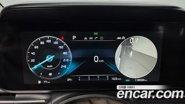 Kia Carnival 2021 — ფოტო 16/38