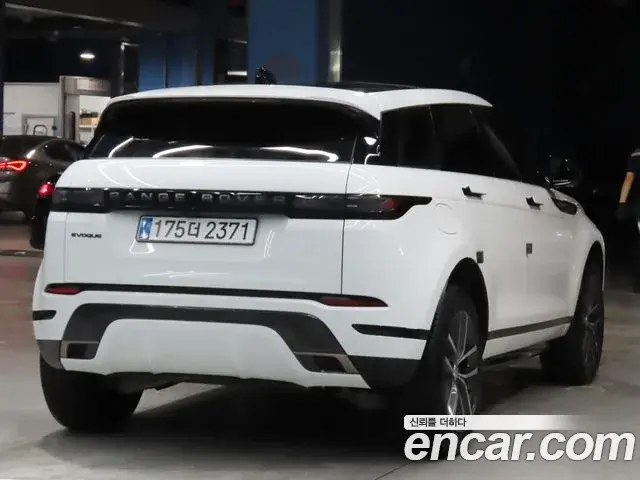 Land Rover Range Rover Evoque 2024 — ფოტო 2/20