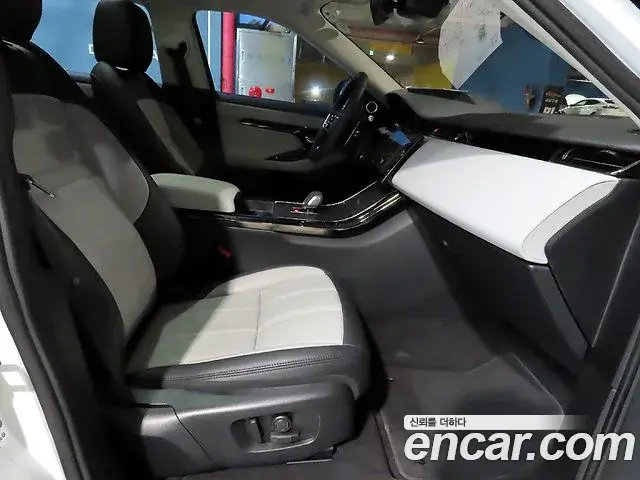 Land Rover Range Rover Evoque 2024 — ფოტო 15/20