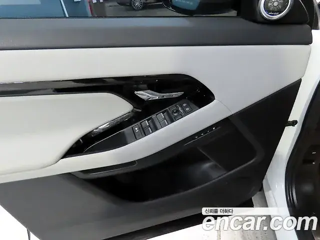 Land Rover Range Rover Evoque 2024 — ფოტო 9/20