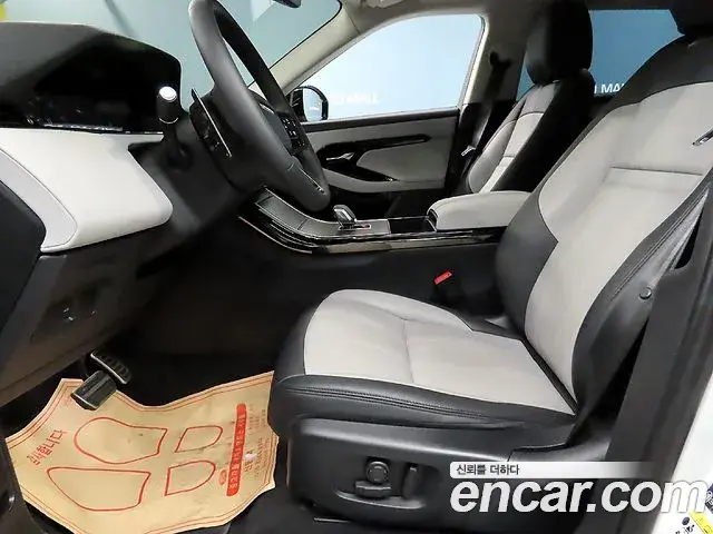 Land Rover Range Rover Evoque 2024 — ფოტო 19/20