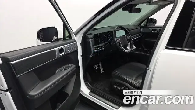Hyundai Santa Fe 2023 — Фото 10/20