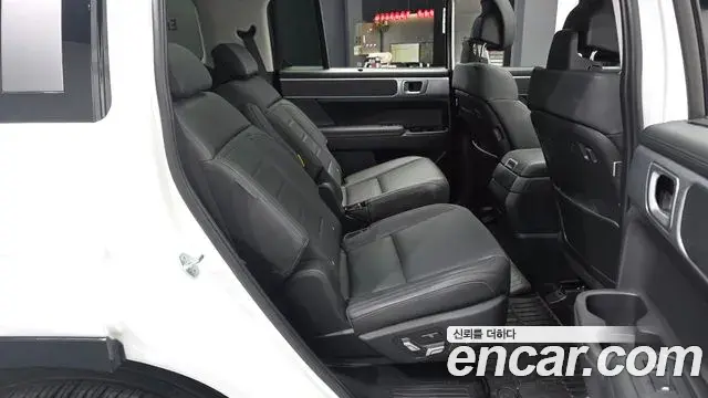 Hyundai Santa Fe 2023 — Фото 12/20