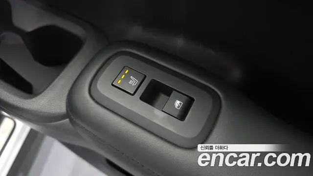 Hyundai Santa Fe 2023 — Photo 27/35