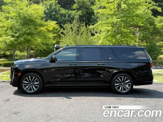 Cadillac Escalade 2024 — Photo 9/20
