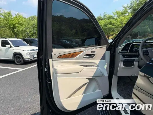 Cadillac Escalade 2024 — Photo 20/20