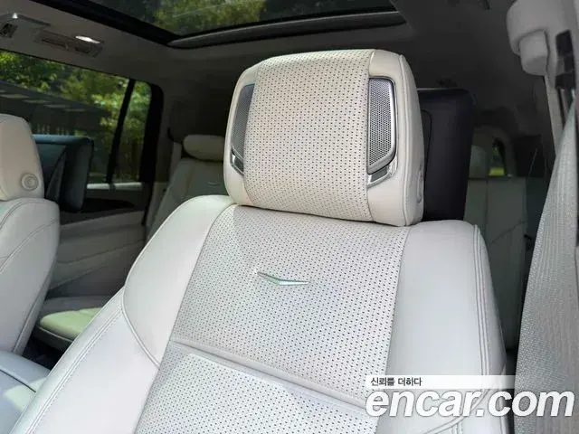 Cadillac Escalade 2024 — Photo 1/20