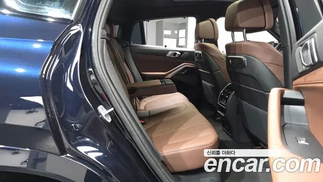 BMW X6 2025 — ფოტო 13/36