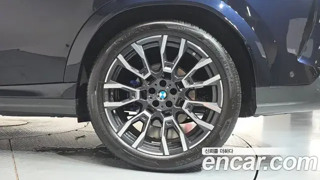 BMW X6 2025 — ფოტო 21/36