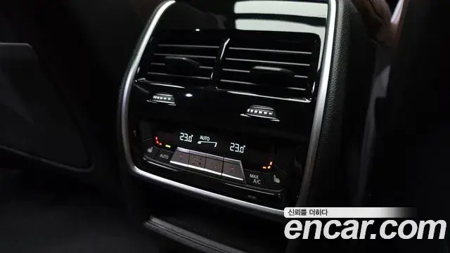 BMW X6 2025 — ფოტო 8/36