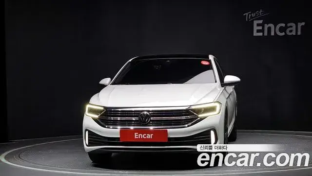 Volkswagen Jetta 2023 — Şəkil 22/27