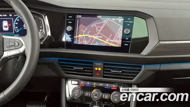 Volkswagen Jetta 2023 — Şəkil 15/27