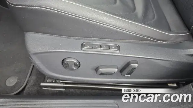 Volkswagen Jetta 2023 — Şəkil 21/27