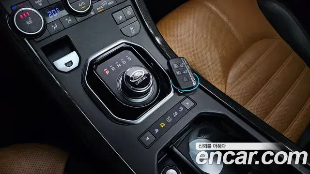 Land Rover Range Rover Evoque 2018 — Фото 9/20