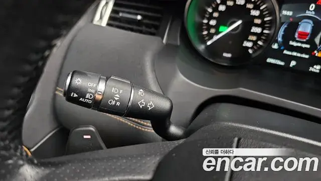 Land Rover Range Rover Evoque 2018 — Şəkil 27/38