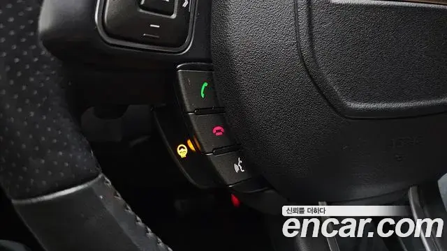 Land Rover Range Rover Evoque 2018 — Şəkil 34/38