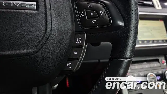 Land Rover Range Rover Evoque 2018 — Şəkil 35/38