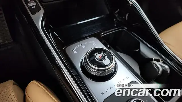 Kia Sorento 2022 — Şəkil 10/25