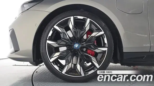 BMW 5 Series 2025 — Şəkil 35/35