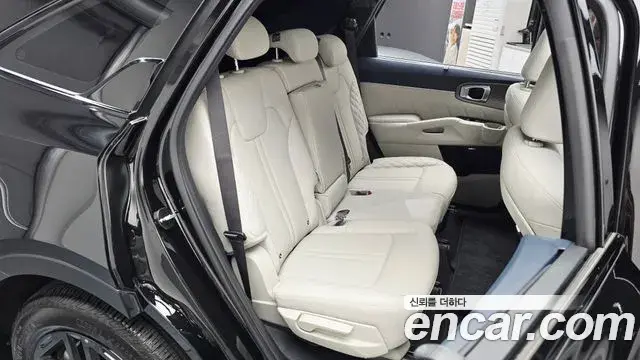Kia Sorento 2024 — Фото 19/20