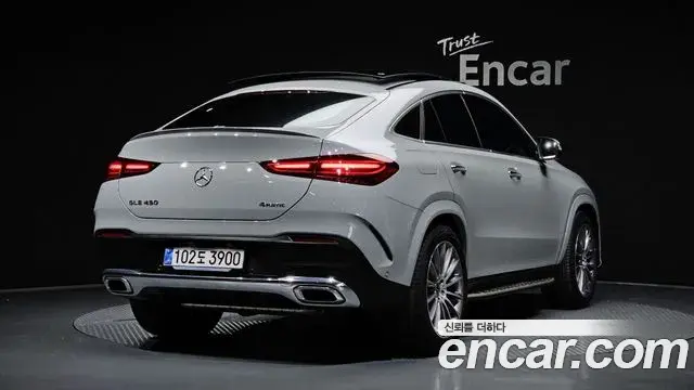 Mercedes-Benz GLE-Class 2025 — Şəkil 25/33