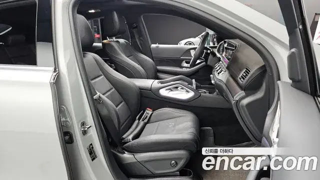 Mercedes-Benz GLE-Class 2025 — Şəkil 7/33
