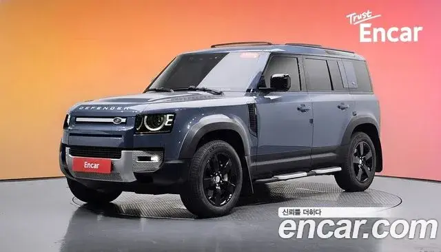 Land Rover Defender 2021 — Photo 31/33